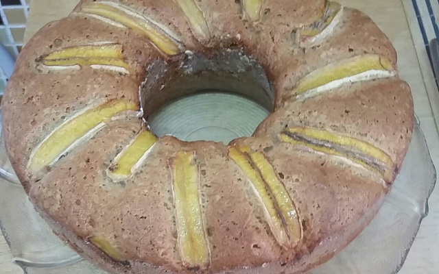Bolo de banana com farinha de trigo