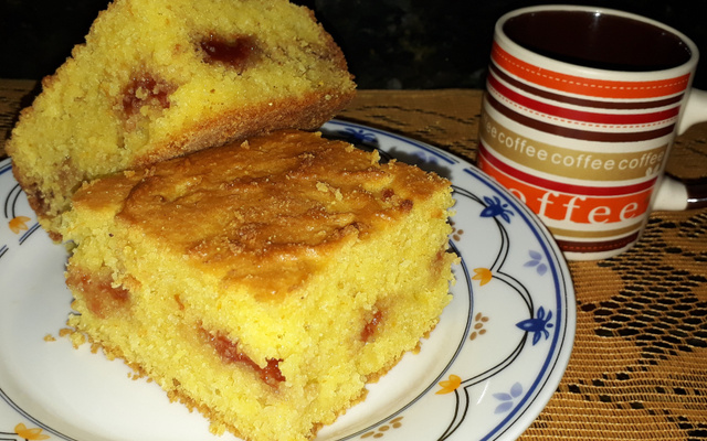 Bolo de fubá cozido na panela (sem trigo)