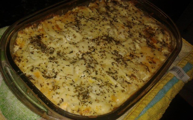 Escondidinho de batata e carne seca com catupiry