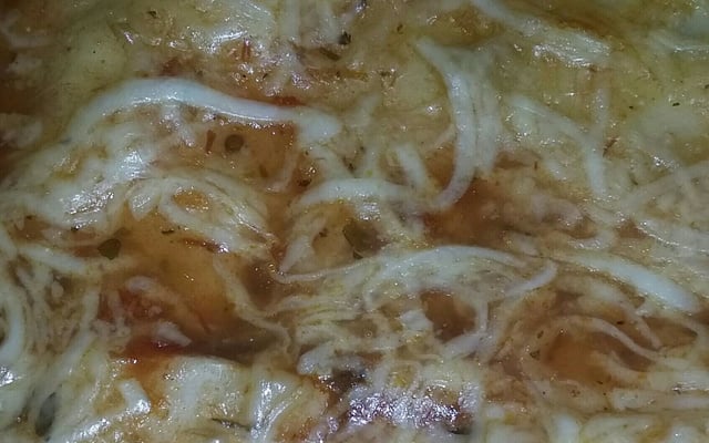 Lasanha de ricota e manjericão