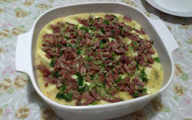 Caldo de mandioquinha e carne seca