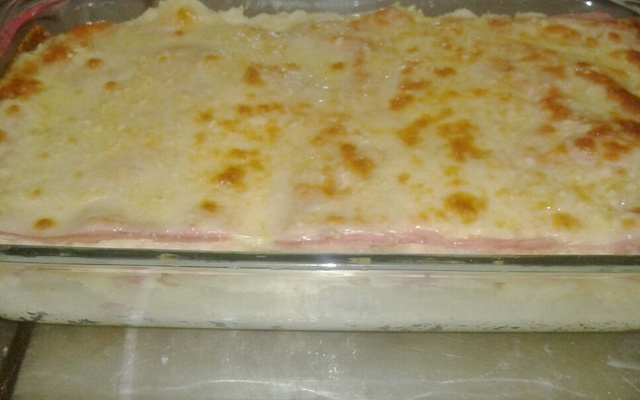 Purê de batata com presunto e queijo