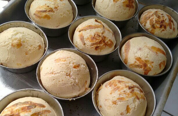 Pão de queijo meia cura