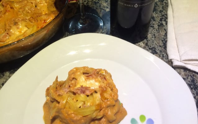 Ninho recheado ao forno