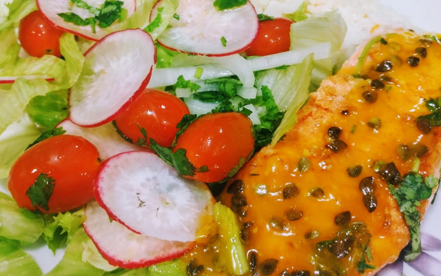 Salmão com molho de maracujá
