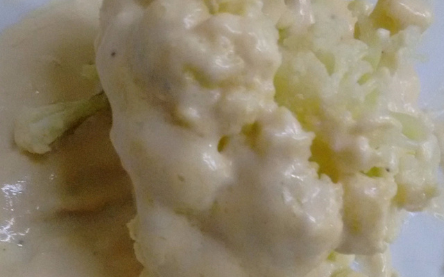 Couve-flor ao molho Alfredo