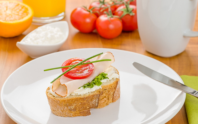 Canapés de peito de peru