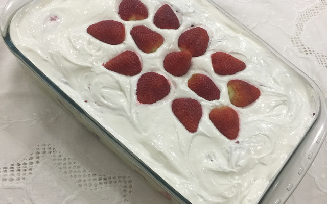 Pavê de morango delícia