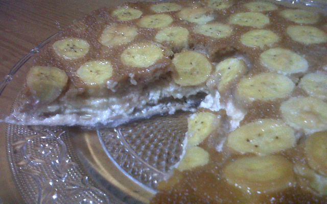 Torta de banana com queijo