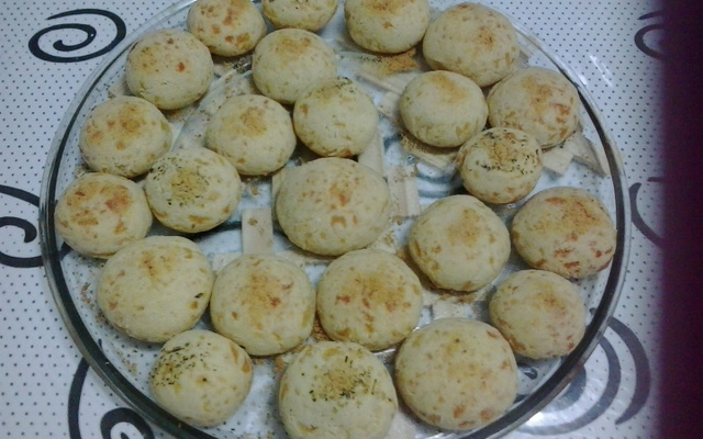 Pão de queijo com polvilho azedo