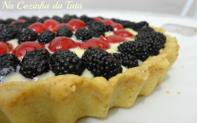 Torta de amoras e cerejas