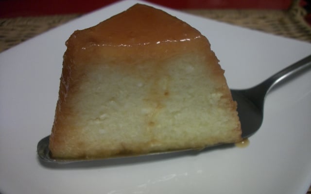 Pudim de mandioca com coco