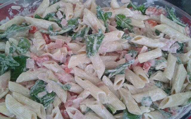 Salada de macarrão parafuso/penne