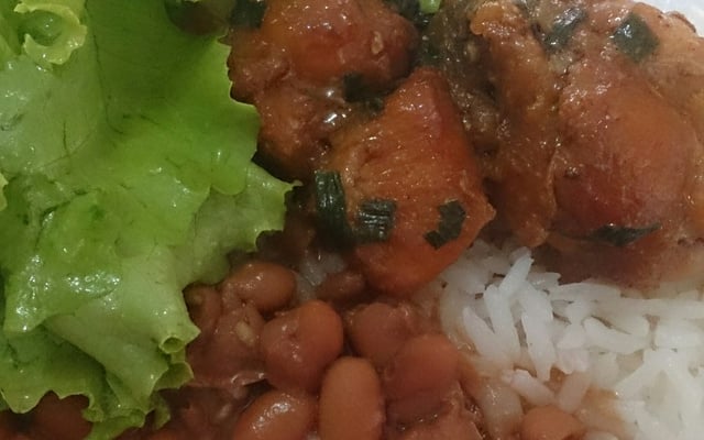 Frango frito acebolado