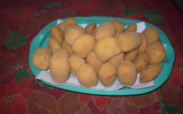 Salgadinho de carne e salsicha