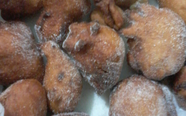 Bolinho de chuva com banana