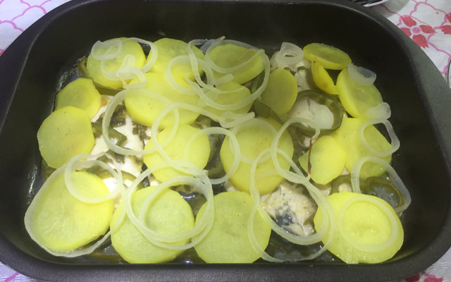 Filé de tilápia ao molho de maracujá