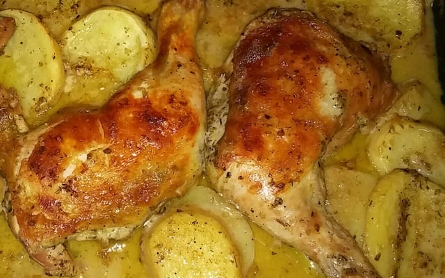 Frango assado na cerveja - chef Vitor Monteiro