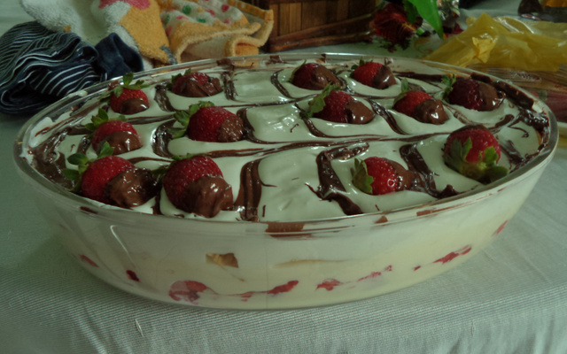 Sobremesa deliciosa de morango