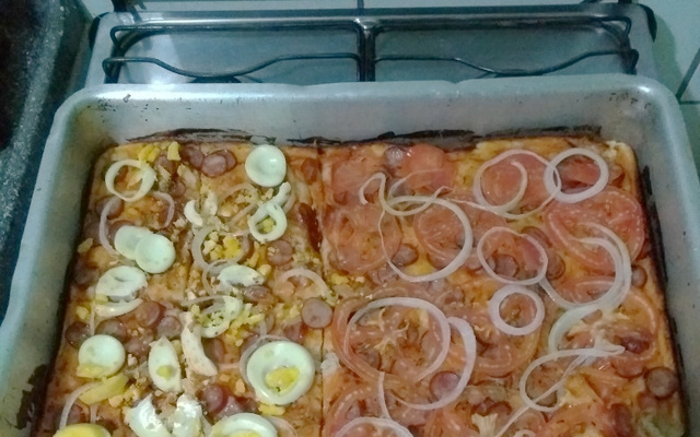 Pizza de forma para aniversário