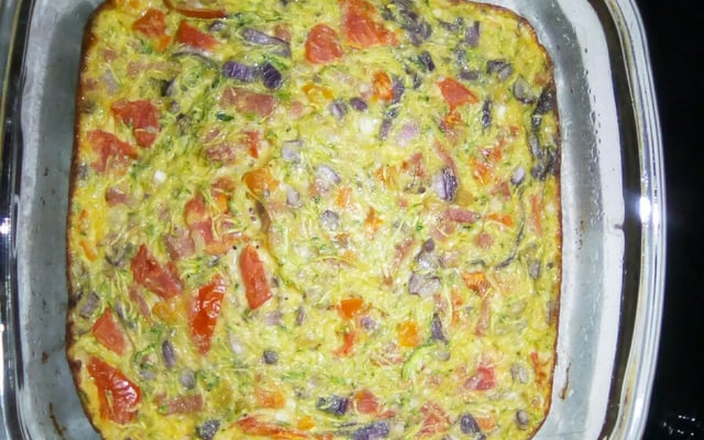 Omelete de forno colorido