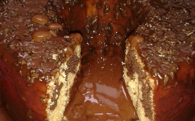 Bolo mesclado de liquidificador