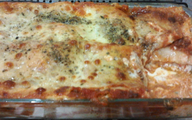 Lasanha à bolonhesa (tomates frescos) e catupiry