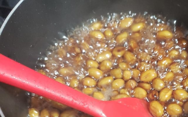 Amendoim crocante da Leca