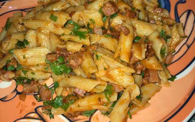 Penne ao molho de calabresa