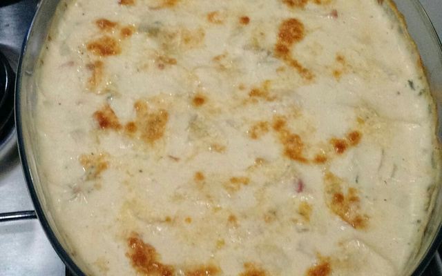Legumes gratinados com creme de queijo