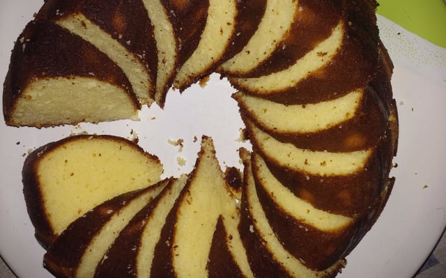 Bolo coco e leite condensado