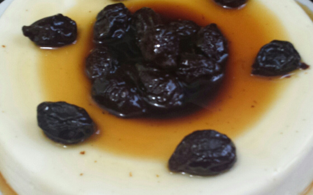 Manjar de coco com leite condensado fácil e delicioso