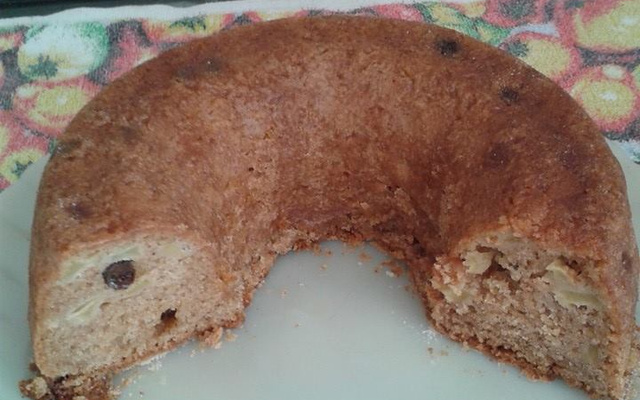 Bolo de Maçã com Passas