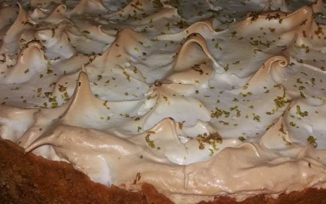 Torta de limão com suspiro
