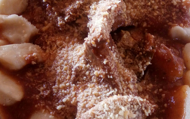 Nhoque de batata com molho bolonhesa (massa leve)