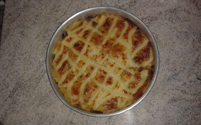 Escondidinho de macaxeira com carne seca