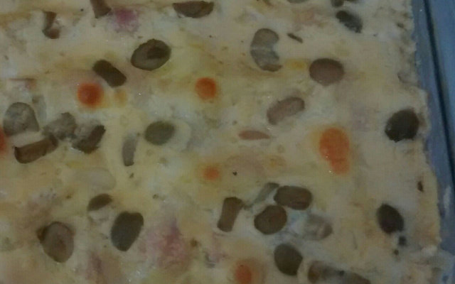 Lasanha de queijo e presunto ao molho branco