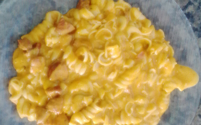 Macarrão de panela de pressão com queijo