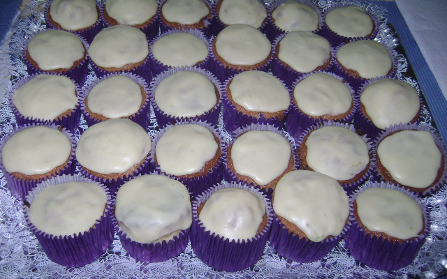 cup cake de laranja com ganache de chocolate branco