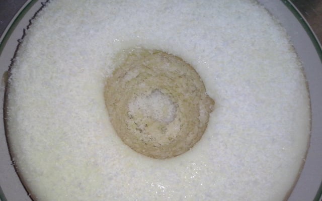 Bolo de coco de micro-ondas