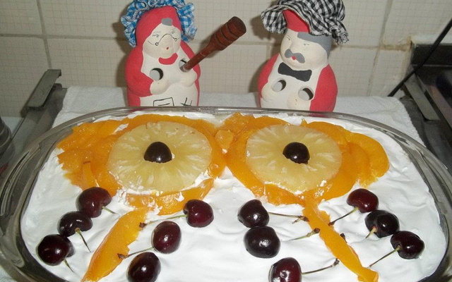 Pavê de abacaxi, pêssego e coco queimado diet