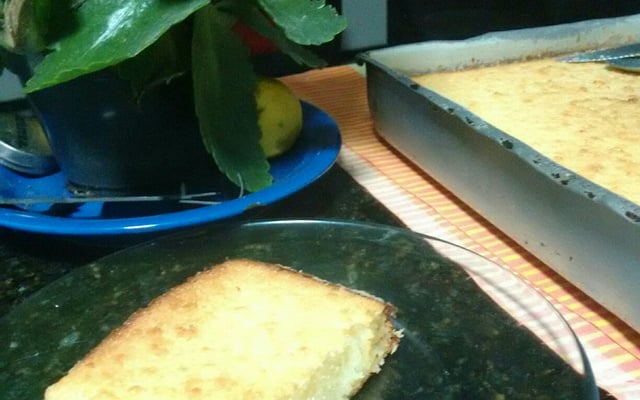 Bolo de mandioca de liquidificador