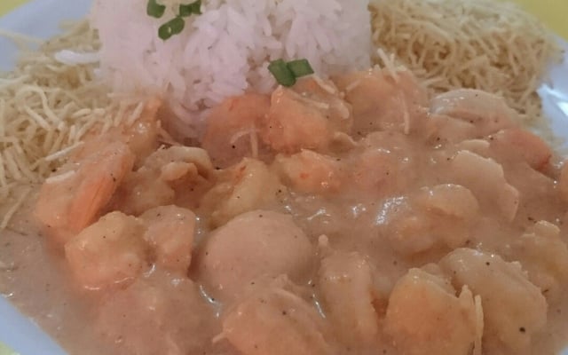 Estrogonofe de camarão