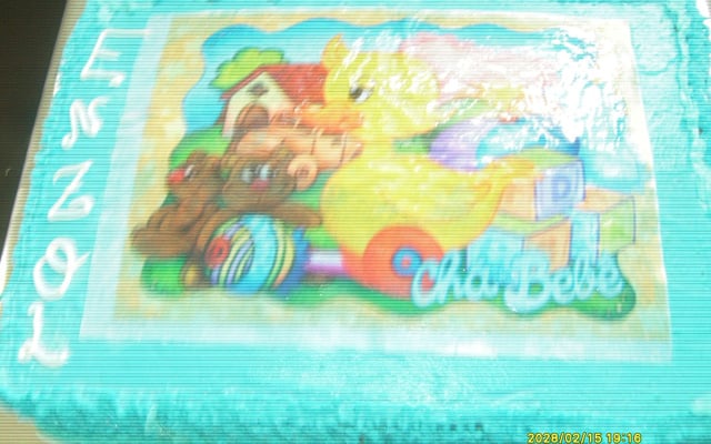 Bolo de aniversário com papel de arroz