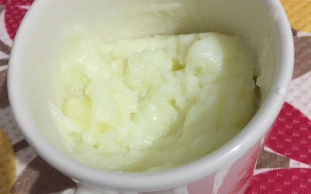 Mingau de maisena com leite em pó