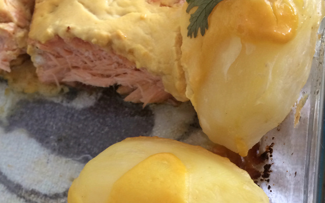 Salmão com molho de maracujá