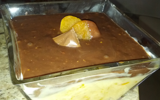 Sobremesa cremosa de damasco