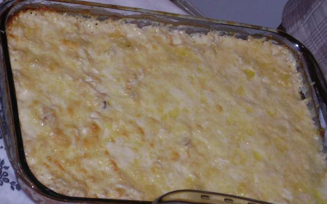 Hexa (frango com requeijão, mussarela, provolone creme de leite e batata palha)