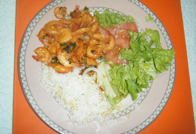 Moqueca capixaba de camarão com casca