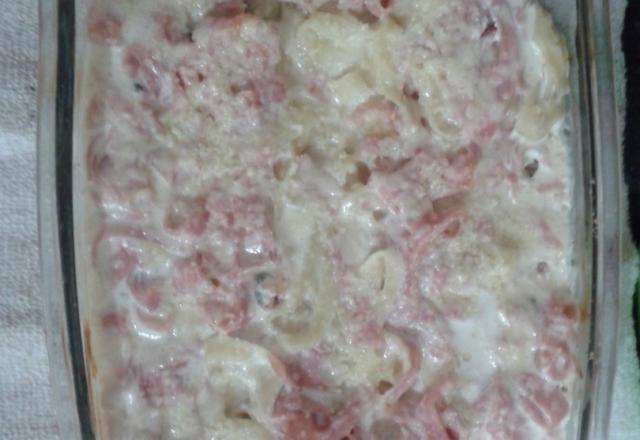 Talharim ao gorgonzola com presunto
